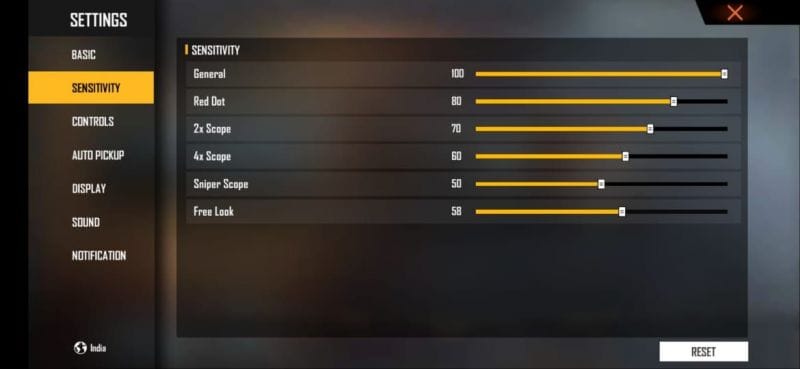 free fire sensitivity settings for fast players Free Fire sensitivity settings reset to default button screenshot